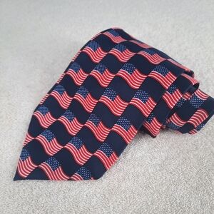 Bergamo New York Red White Blue Flag Patterned Men's Tie